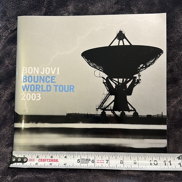 Bon Jovi Bounce 2003 tour program - Picture 2 of 9